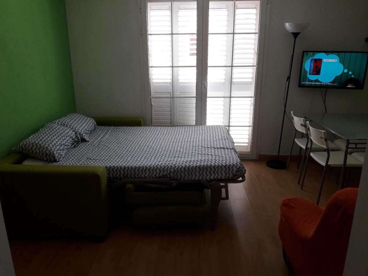 Apartamentos Bahia De Huelin Малага Экстерьер фото
